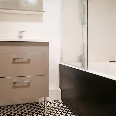 Grand Coeur De D'angers - 5 Personnes * 昂热