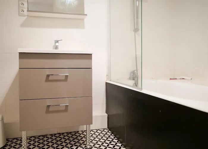 Grand Coeur De D'angers - 5 Personnes * Angers